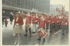 0001_Heinzelmaennchen-Rot-scaled